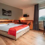 Pensionat Hahnenkamm 3*