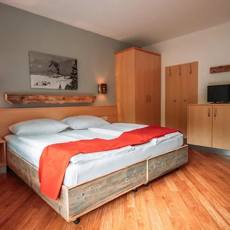 Hahnenkamm Maison d'hôtes Reutte