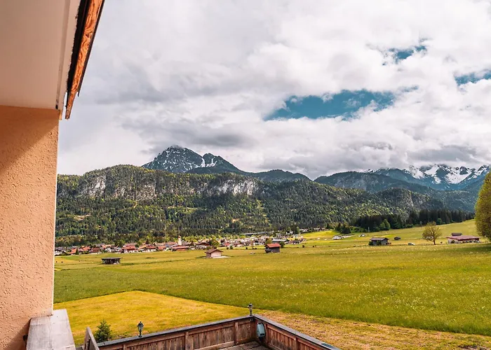 Penzion Hahnenkamm 3*