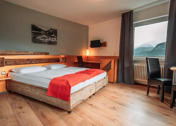 Penzion Hahnenkamm 3*